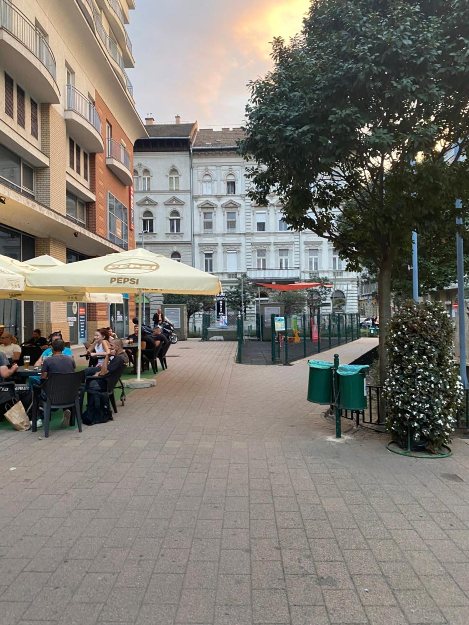 Budapest Oasis One Bedroom For Renting Eksteriør bilde